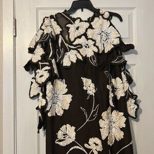 Sale. New TORY BURCH Daisy Appliqué Gown